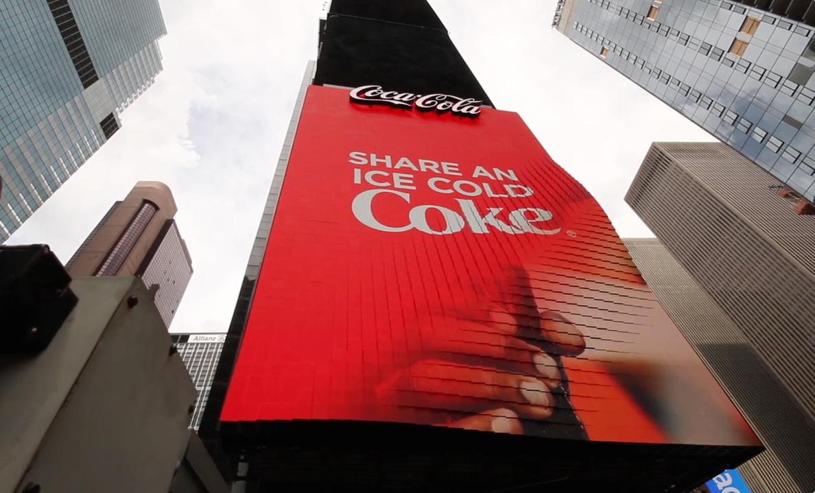 World’s First 3D Robotic Sign Powered by Cicoil